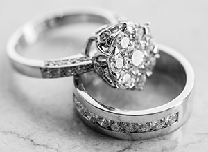 WHERE CAN I SELL MY ENGAGEMENT RING